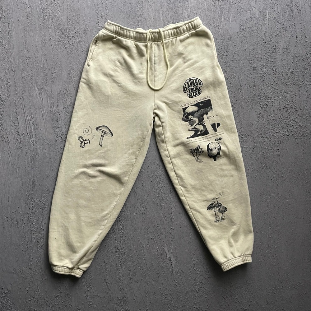 Tna Mushroom Graphic Mega Fleece Sweatpants Womens Medium Yellow Y2K‎ Aritzia